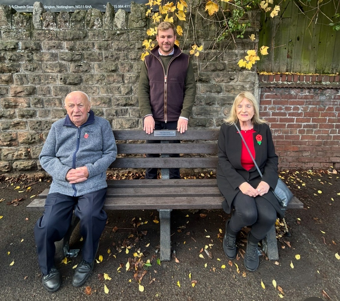 Ruddington Bench – Tom and Residents